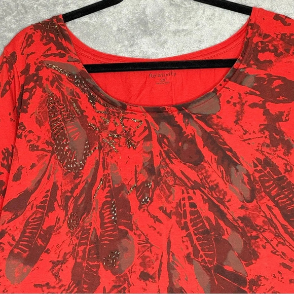 Relativity 2X Shirt Top Burnt Orange Feathers Short Sleeve Scoop Neck Stretch - Picture 3 of 7